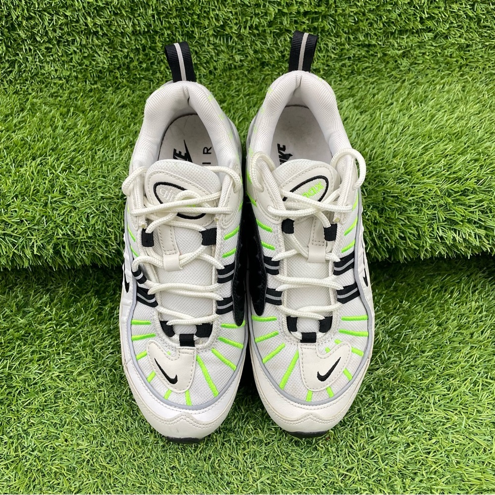 Nike Air Max 98 Green White Black White Trainers 
Size UK 4
AH6799-115 - Picture 5 of 8
